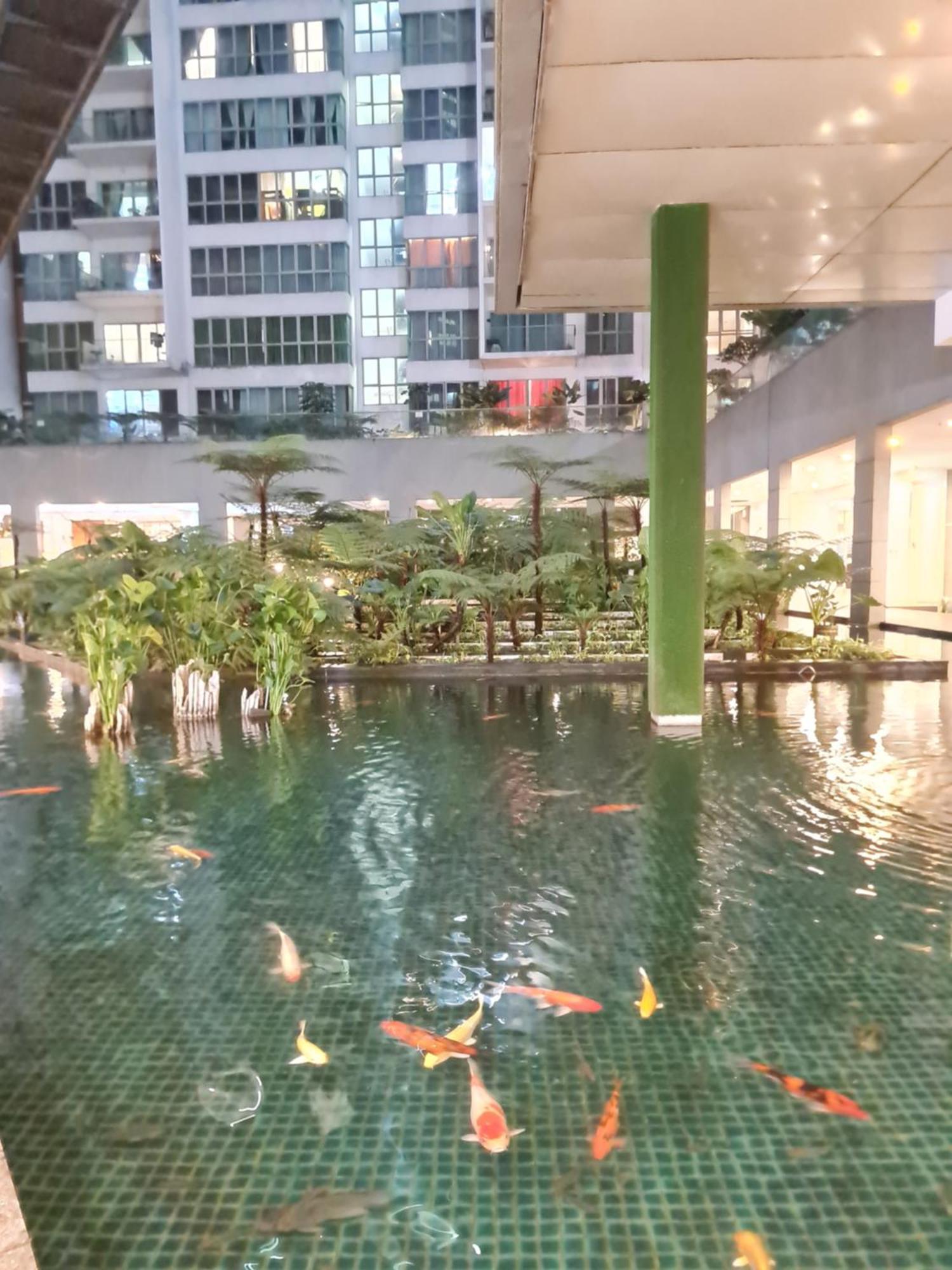 Hostel At Regalia Sky Pool Kuala Lumpur Buitenkant foto